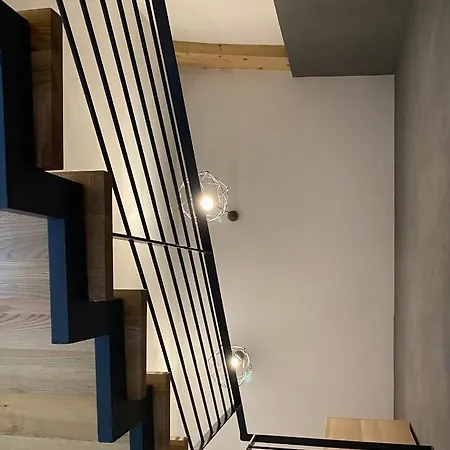 Church View Apartment With Balcony Διαμέρισμα