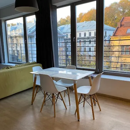 Διαμέρισμα Church View Apartment With Balcony *
