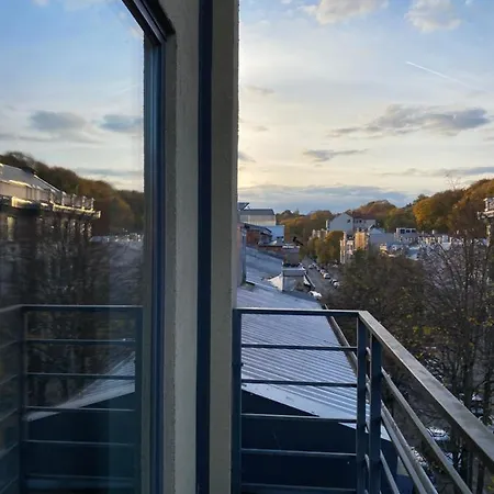 Church View Apartment With Balcony Διαμέρισμα *